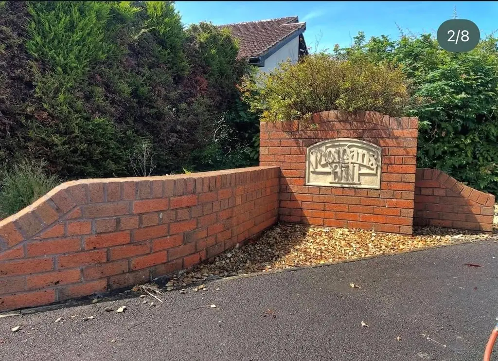 Sign Cleaning after — exterior sign cleaning